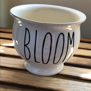 Bloom Pot
